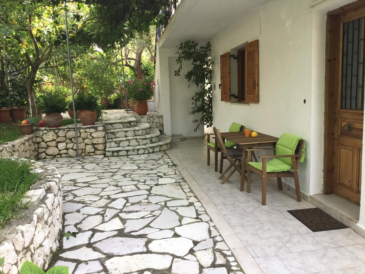 Apartmán Ntinas House Tsoukaládhes Exteriér fotografie